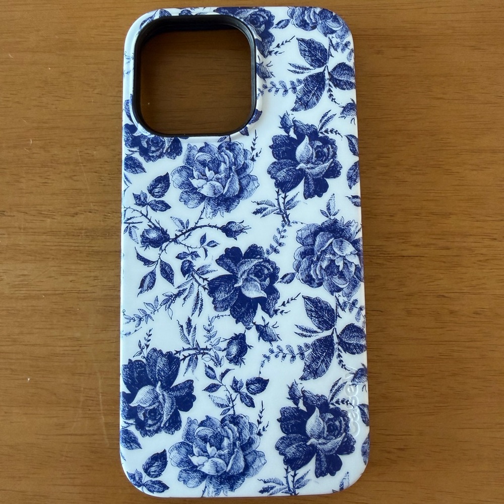 iPhone 15 Pro Max Casely Blue Floral Phone Case